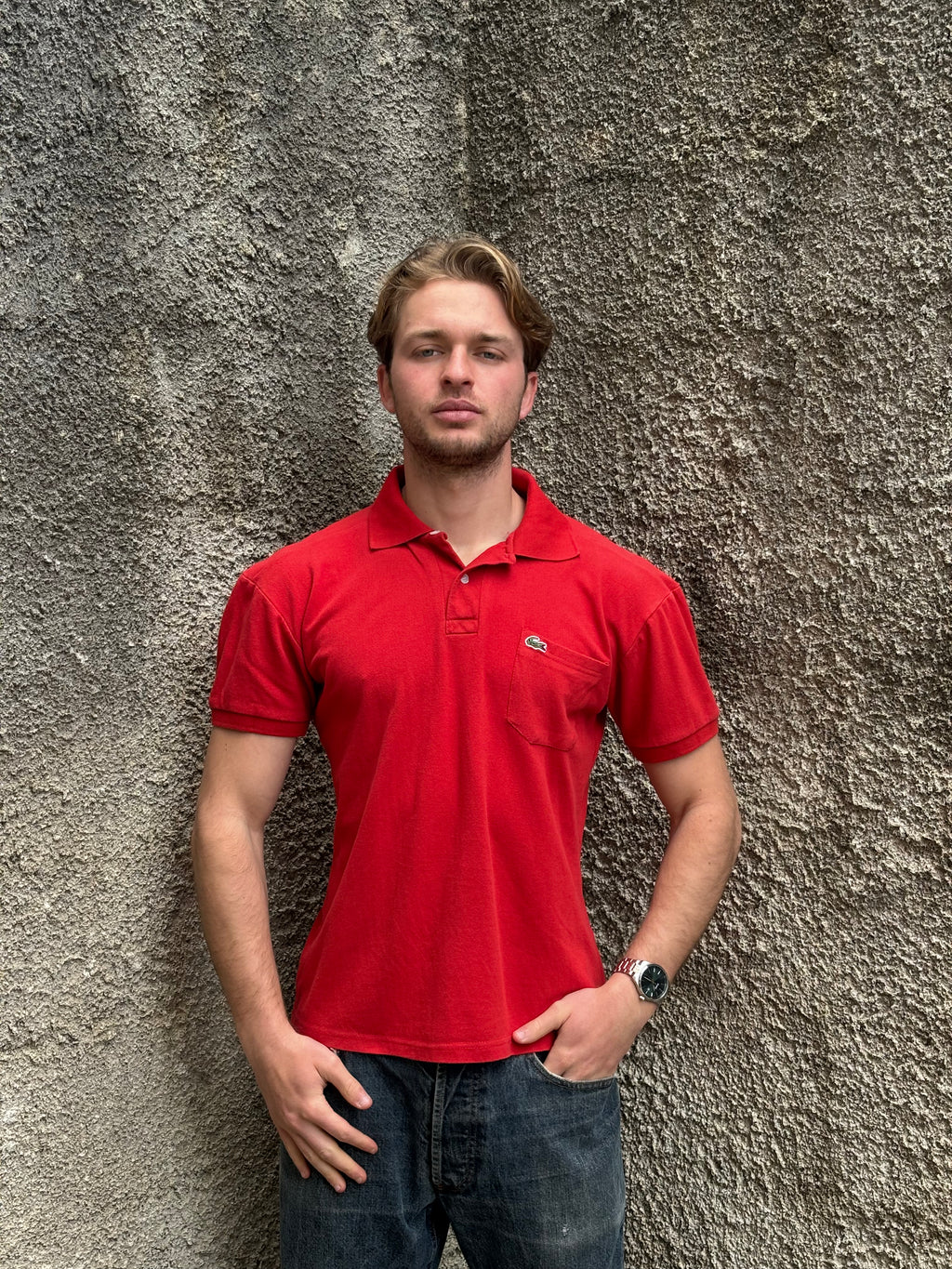 Polo Lacoste Uomo Rossa con Taschino e Logo Ricamato – Regular Fit