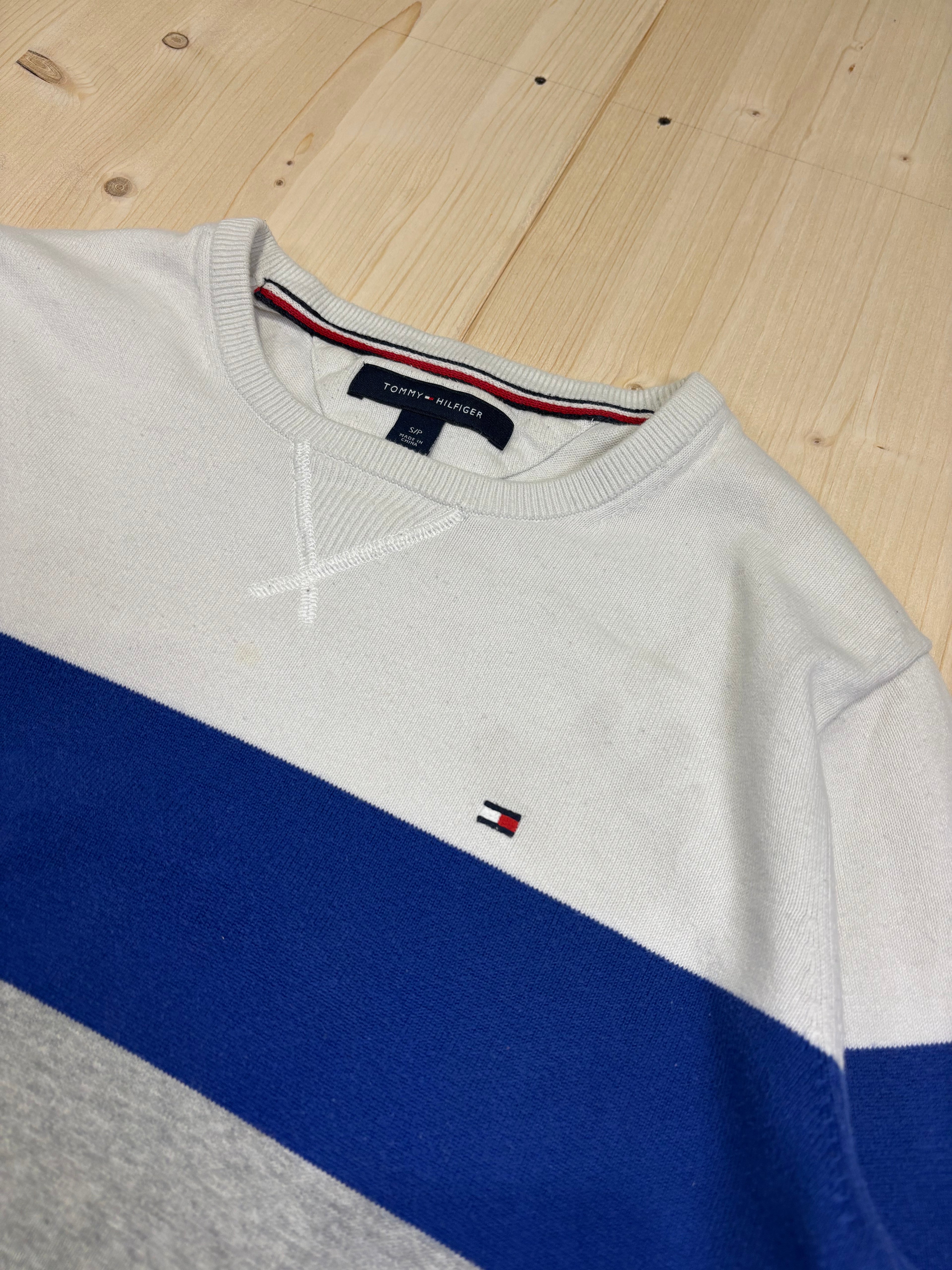 Vintage Tommy Hilfiger Crewneck Sweatshirt – Grey, Navy & White
