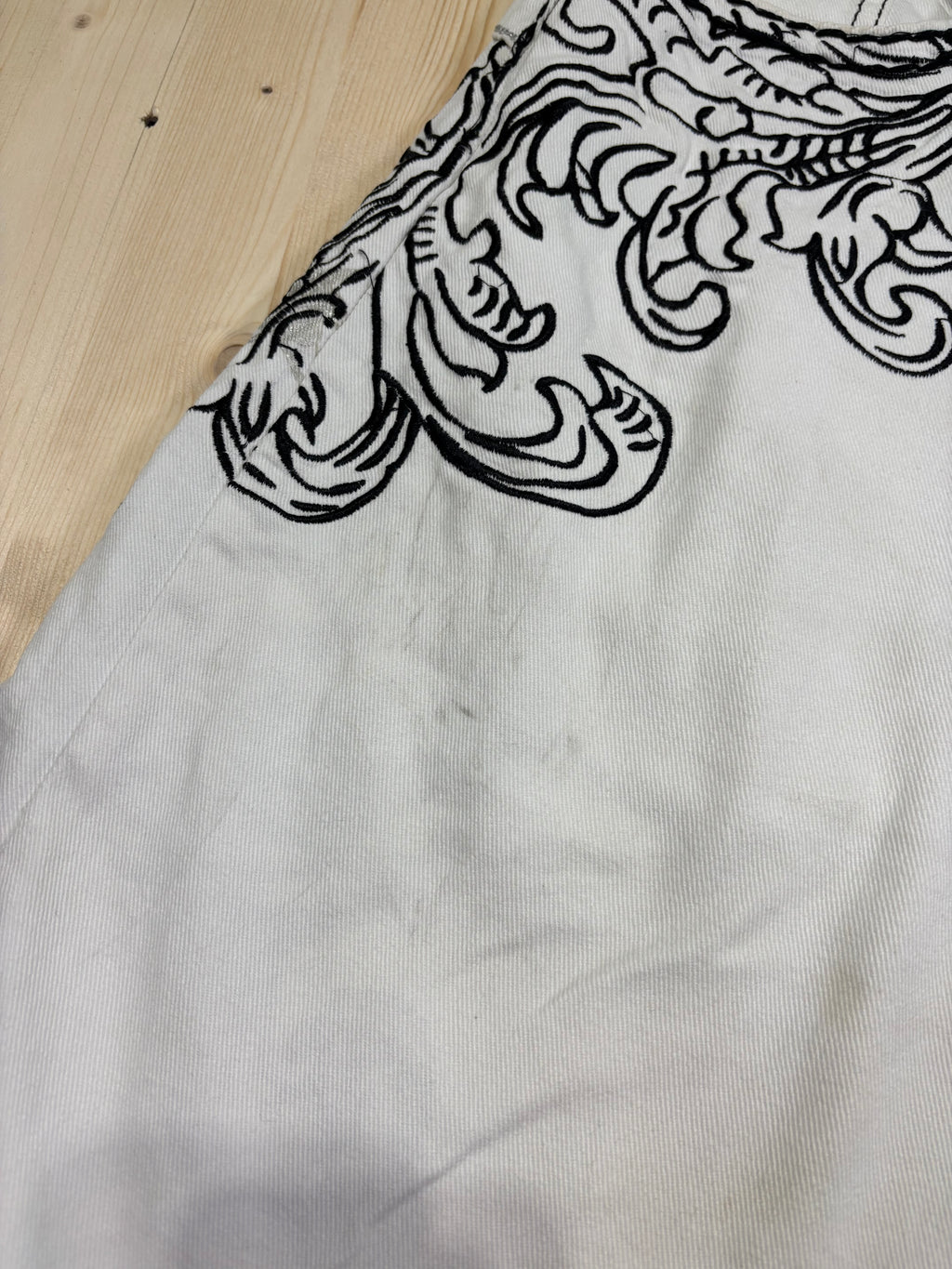 Bermuda Vintage Victorious Urban Couture bianco ricamato
