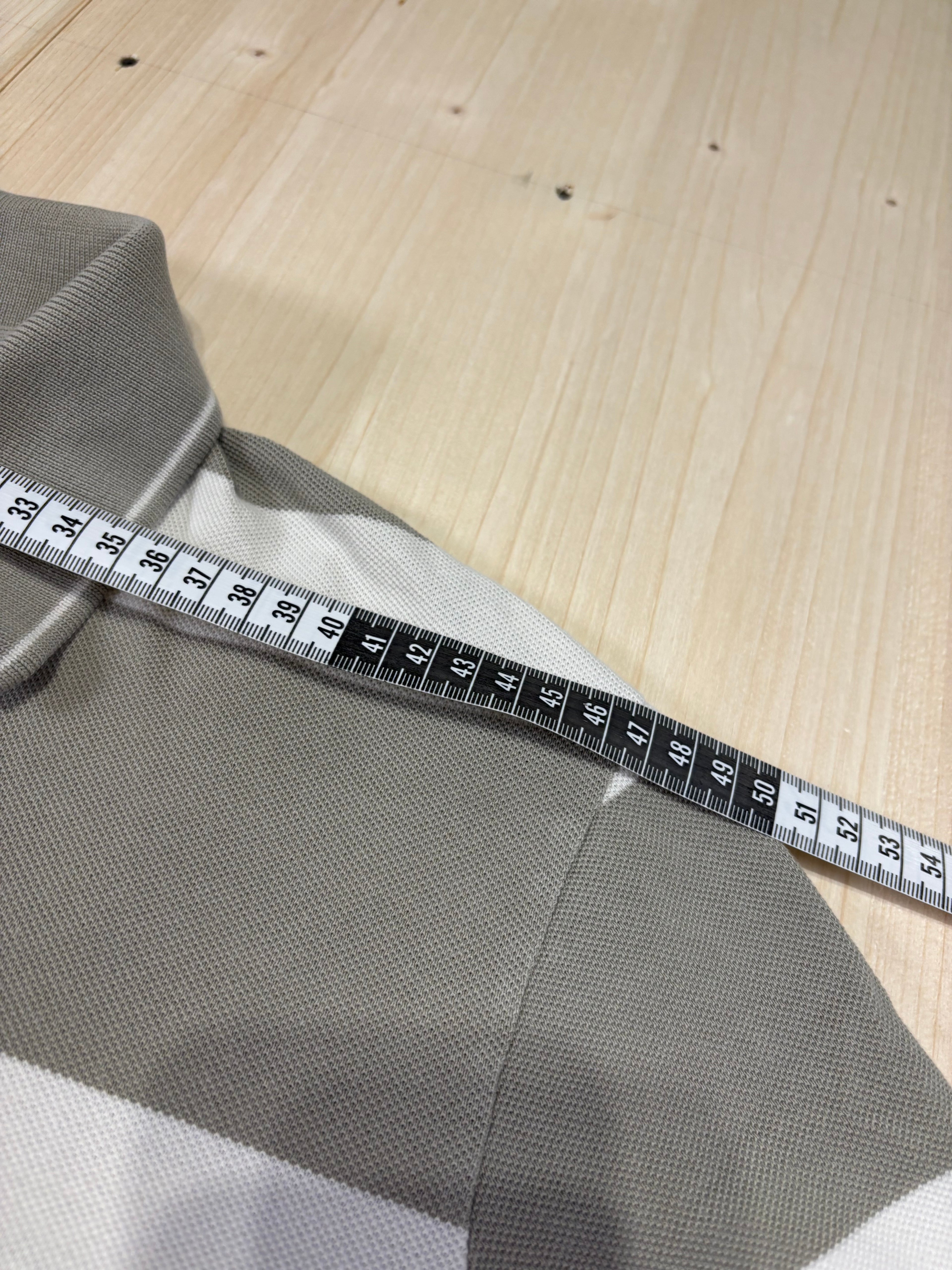 Polo Lacoste Uomo Grigio Tortora a Righe Orizzontali Bianche