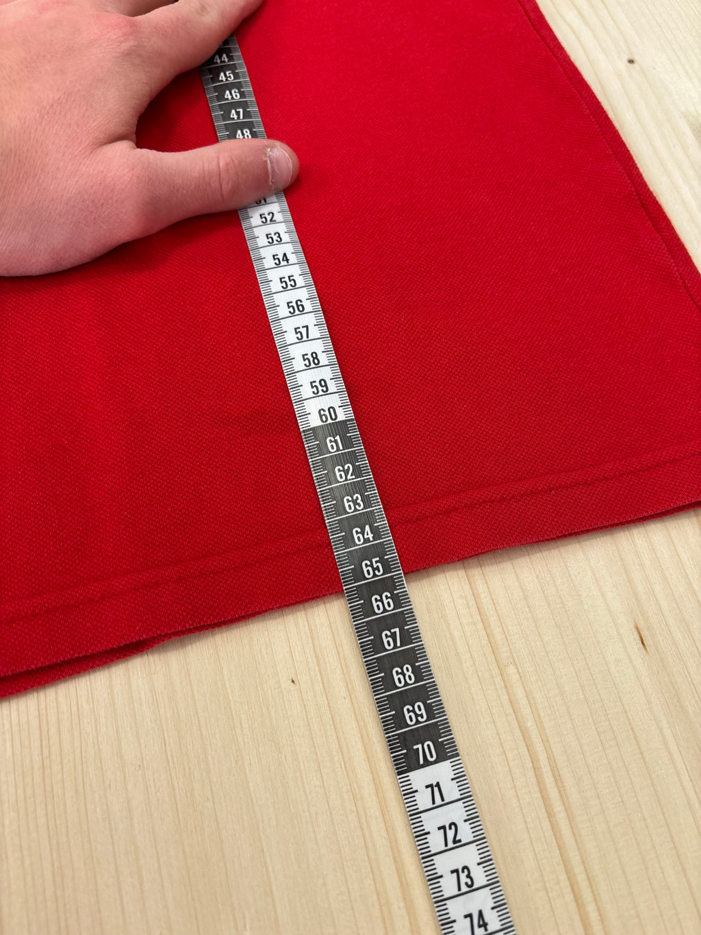 Polo Lacoste Uomo Rossa con Taschino e Logo Ricamato – Regular Fit
