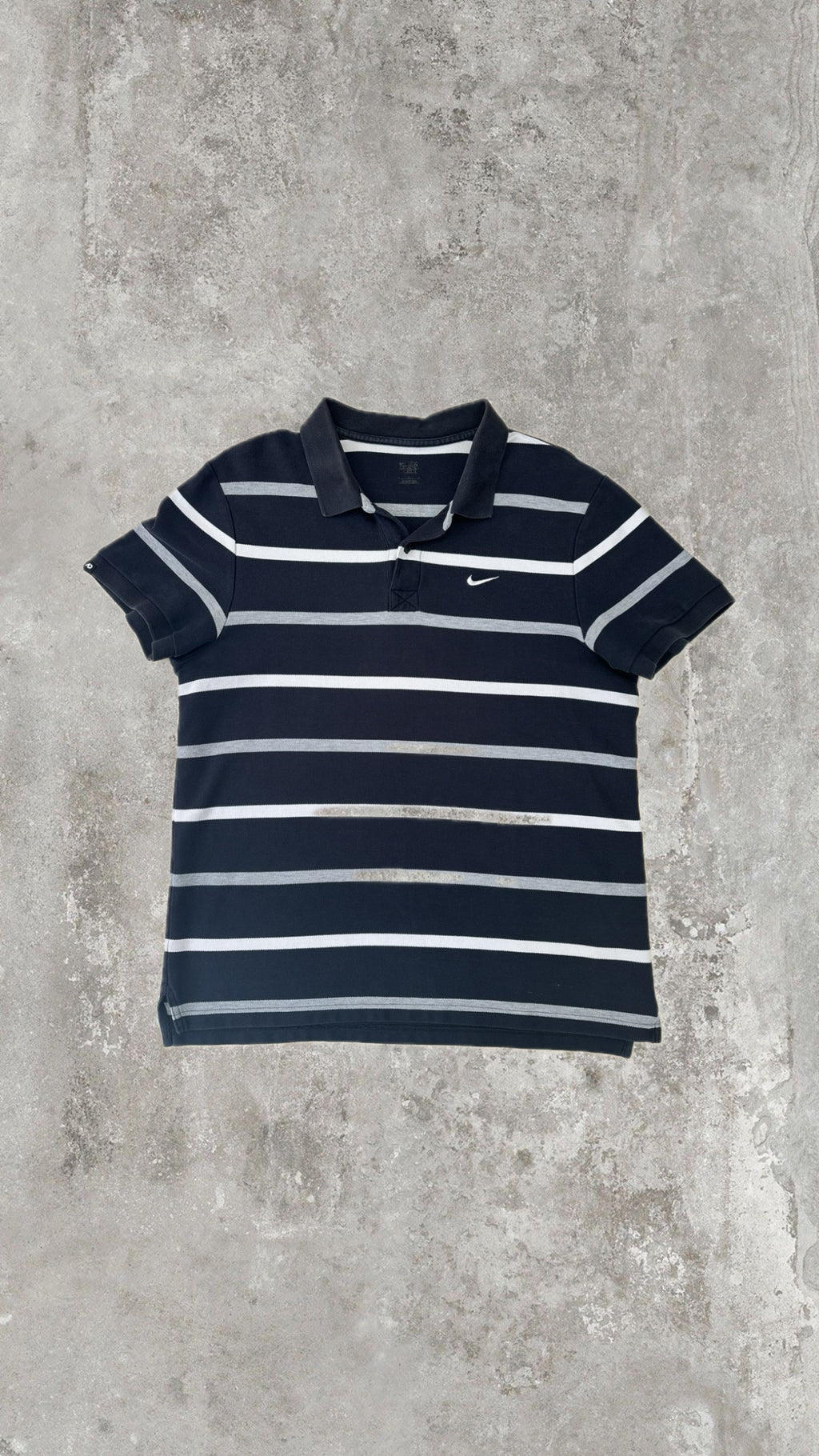 Polo Nike Uomo Nera a Righe con Logo Ricamato – Regular Fit