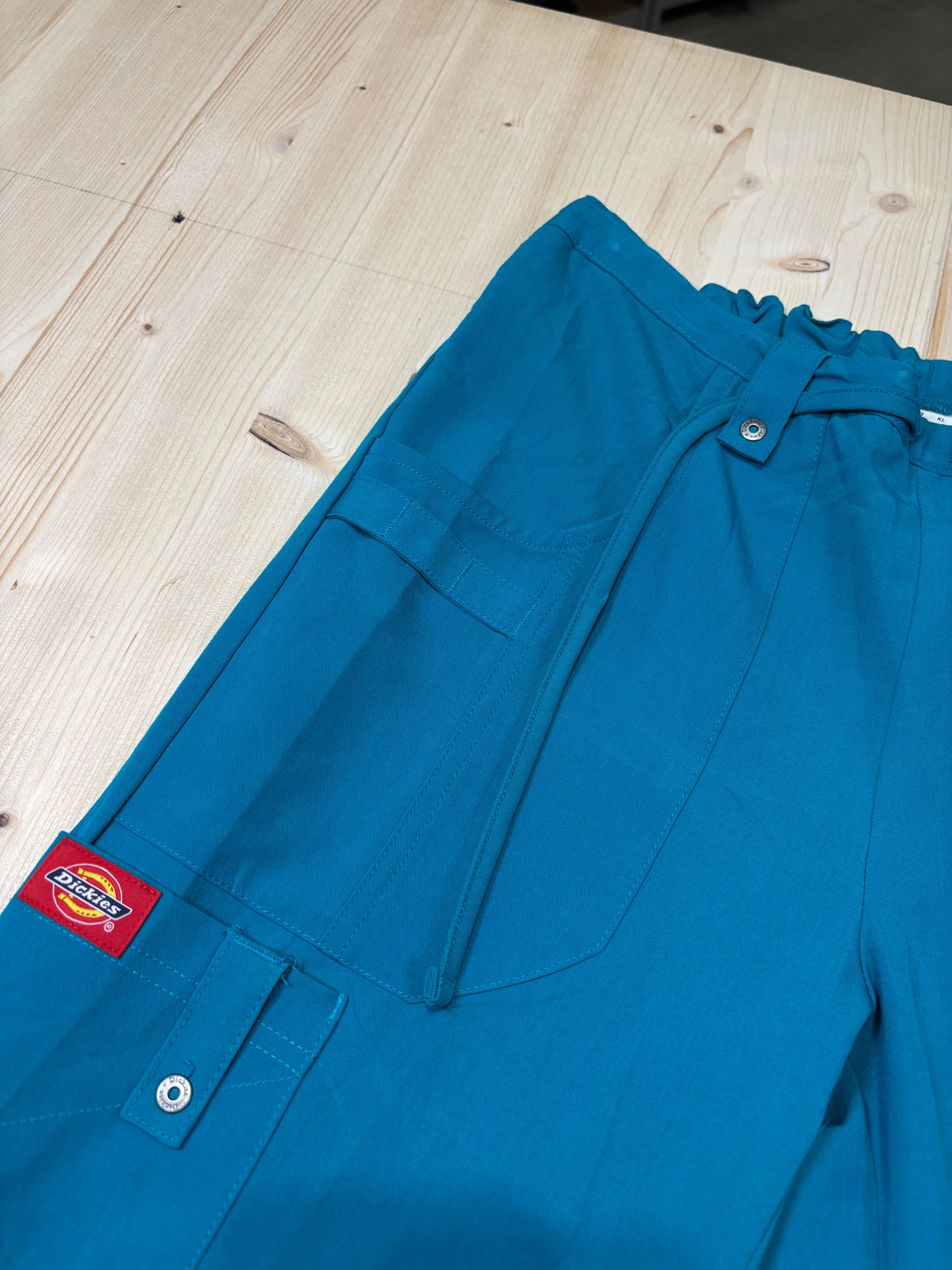 Pantalone Dickies Donna Verde Petrolio Cargo a Zampa