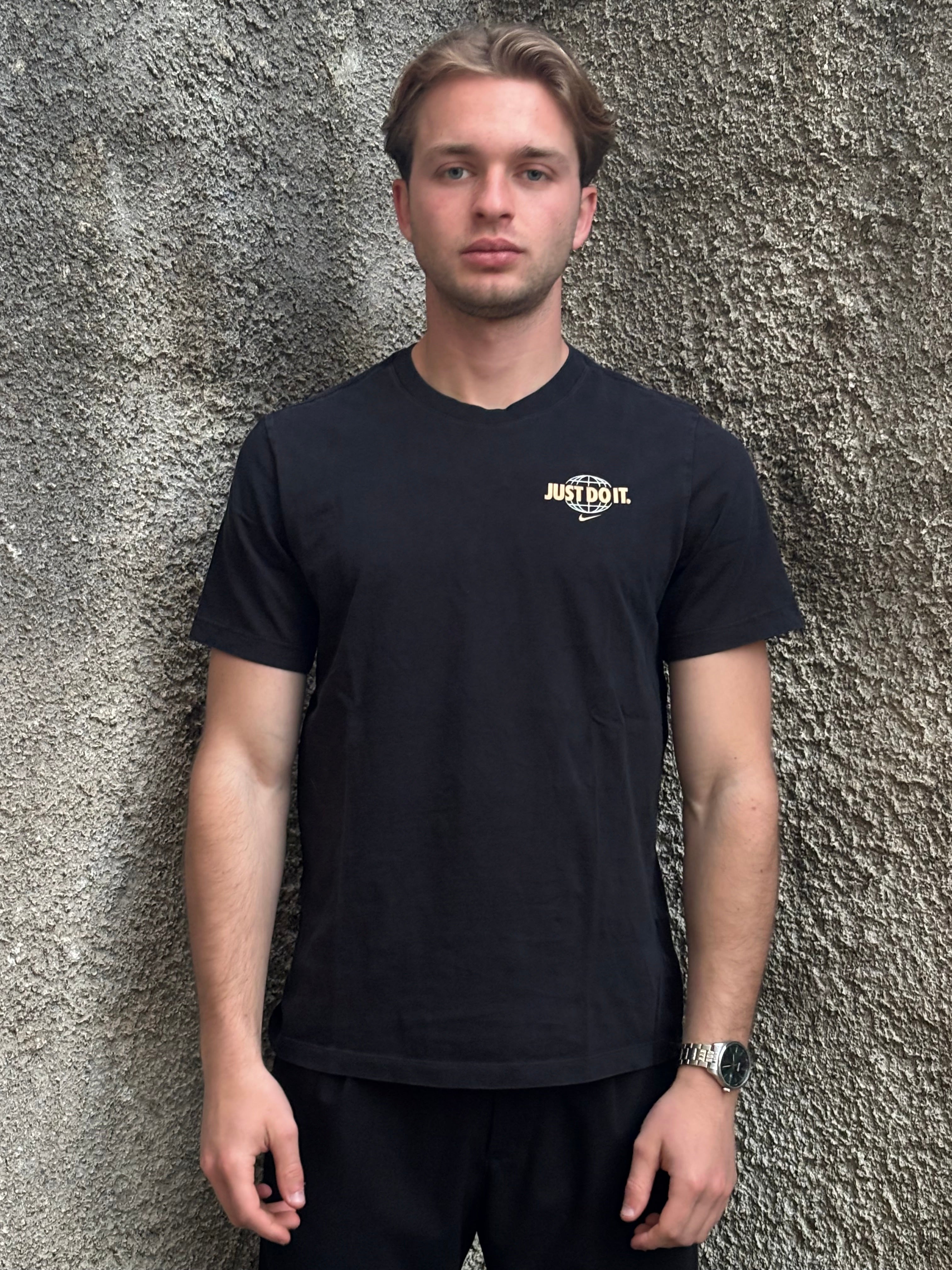 T-shirt Nike Just Do It World Tour Nera