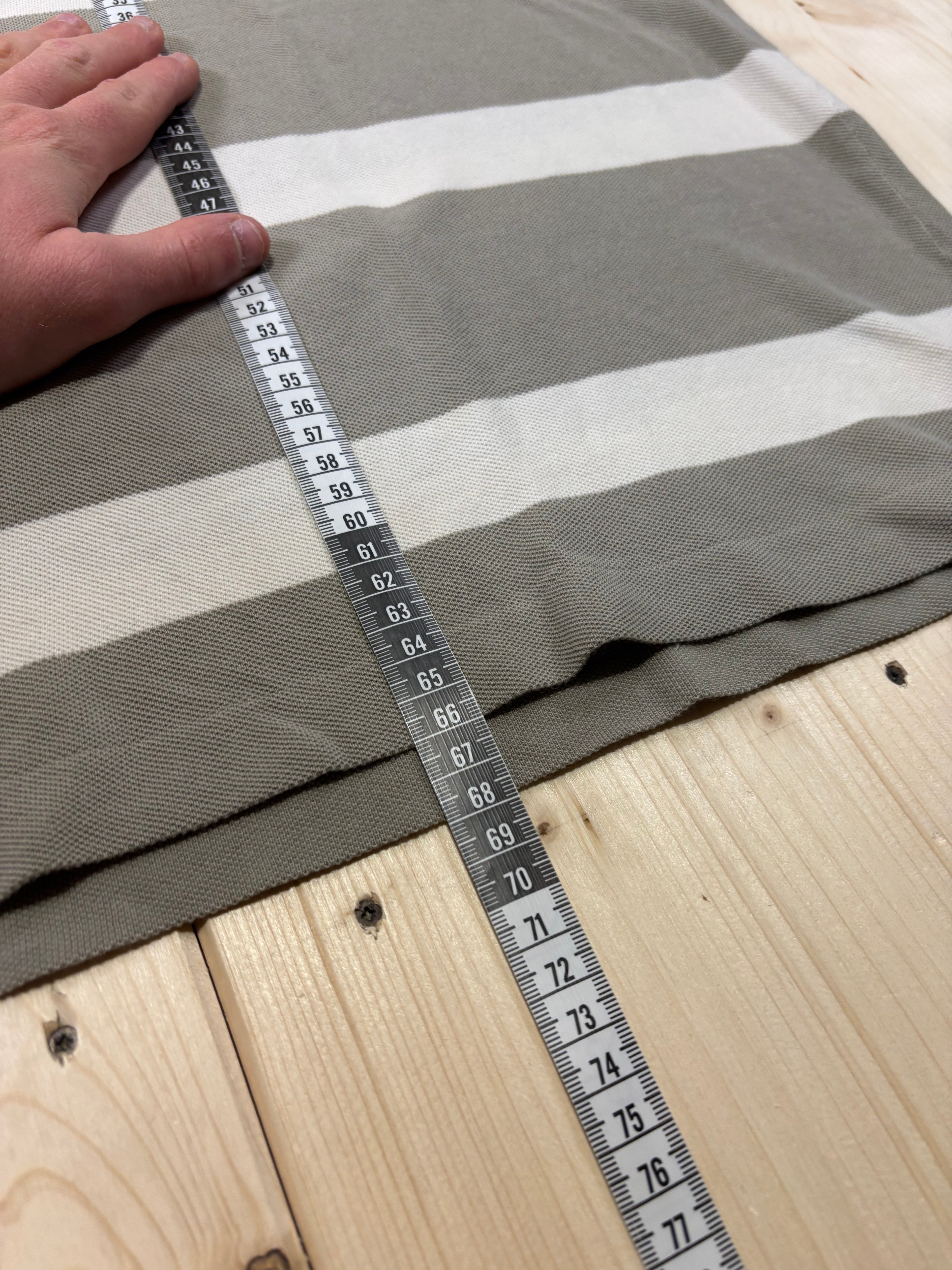 Polo Lacoste Uomo Grigio Tortora a Righe Orizzontali Bianche