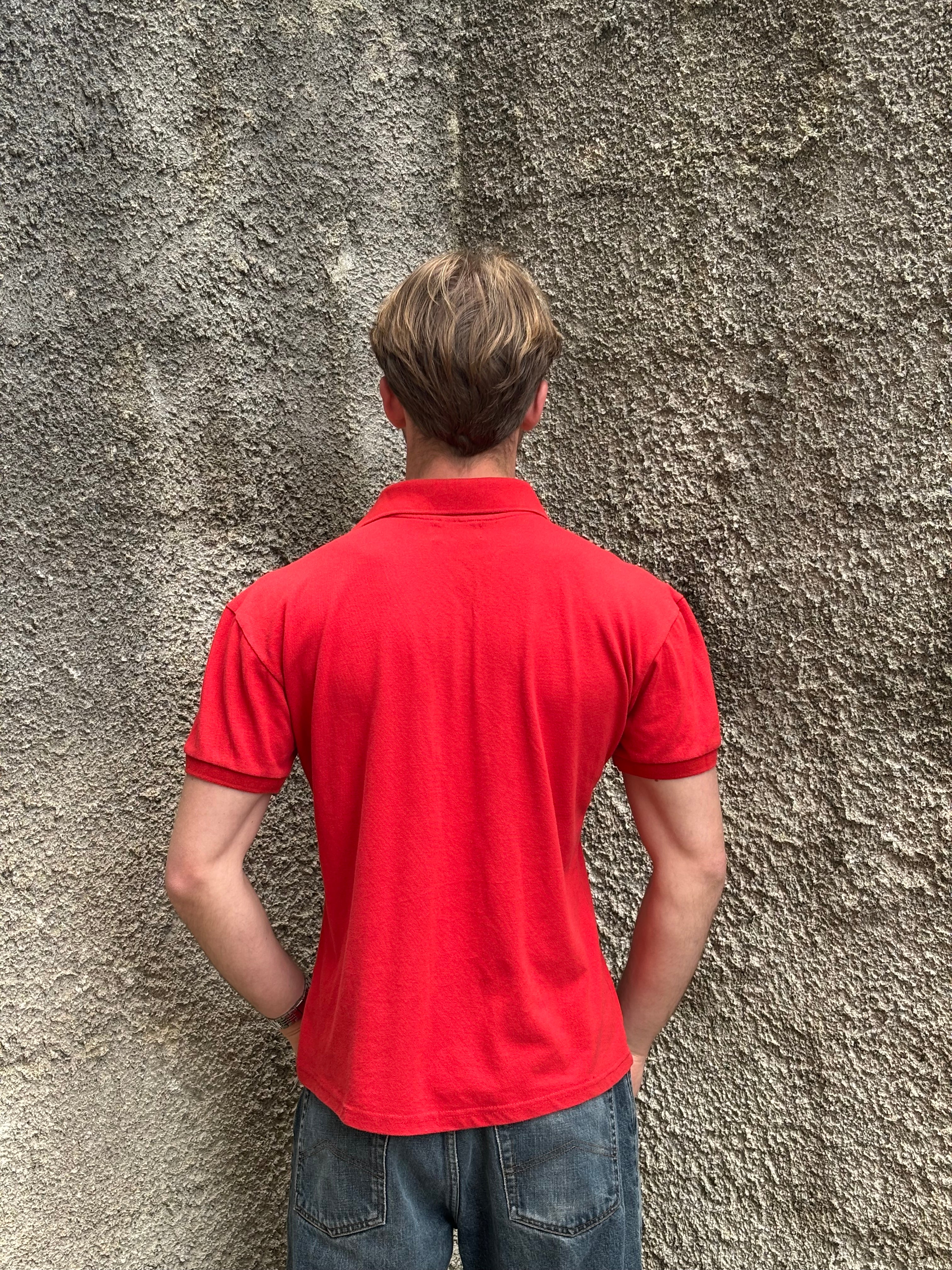 Polo Lacoste Uomo Rossa con Taschino e Logo Ricamato – Regular Fit