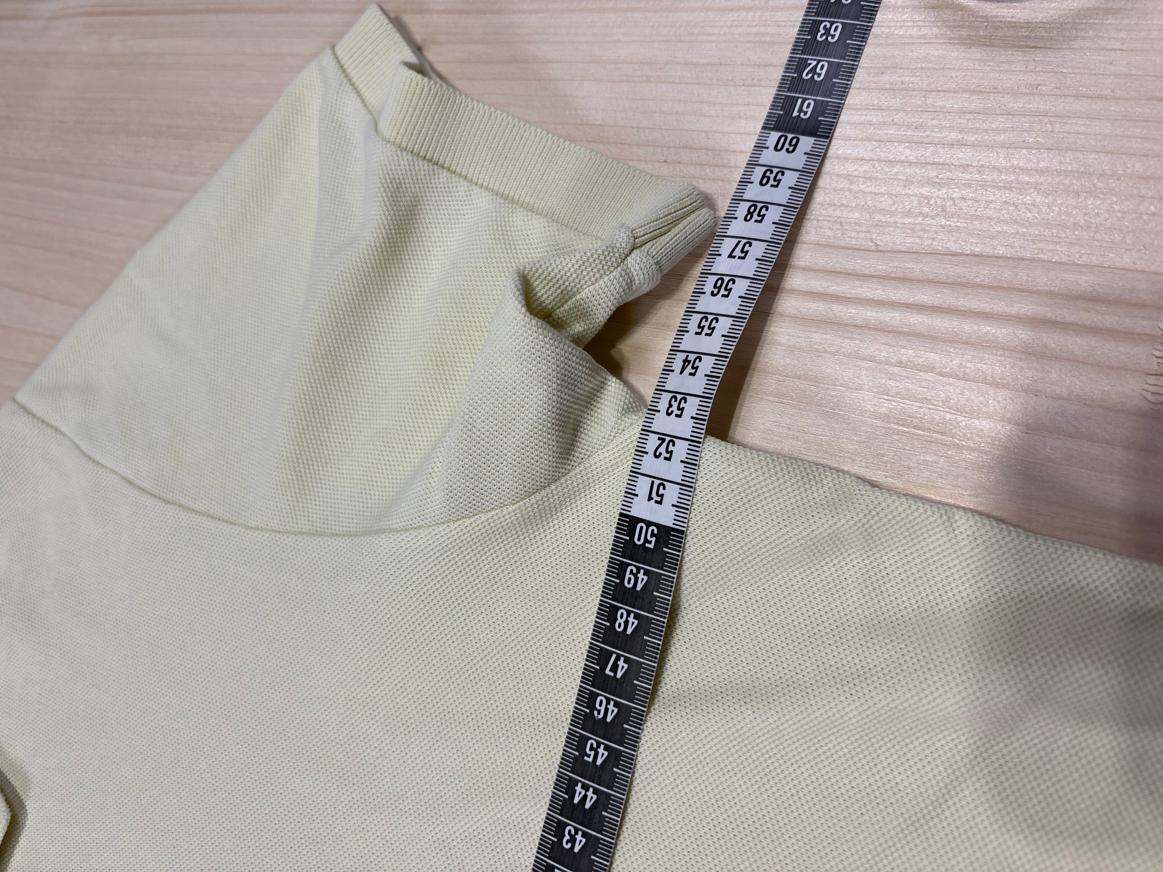 Polo Lacoste Uomo Avorio con Logo Ricamato – Regular Fit