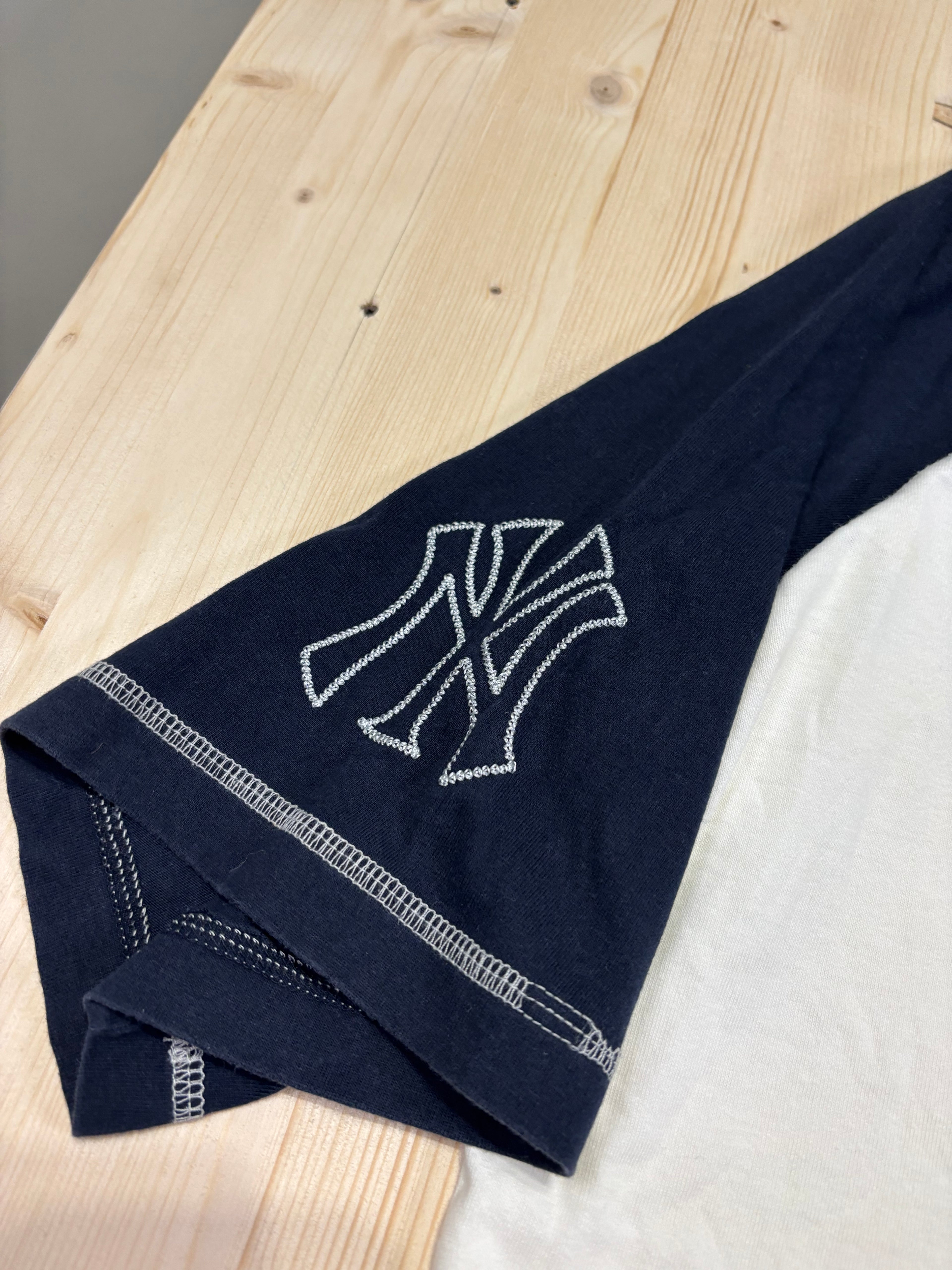 New York Yankees MLB Raglan Graphic T-Shirt White Navy