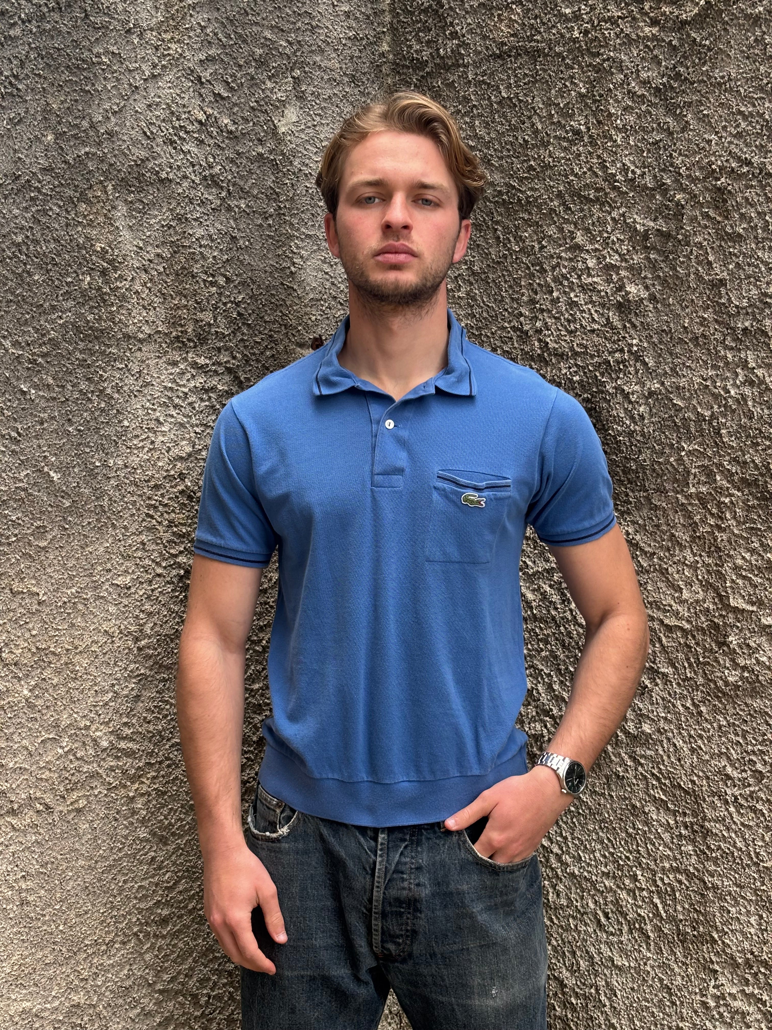 Polo Lacoste Vintage Blu con Taschino Logo Ricamato