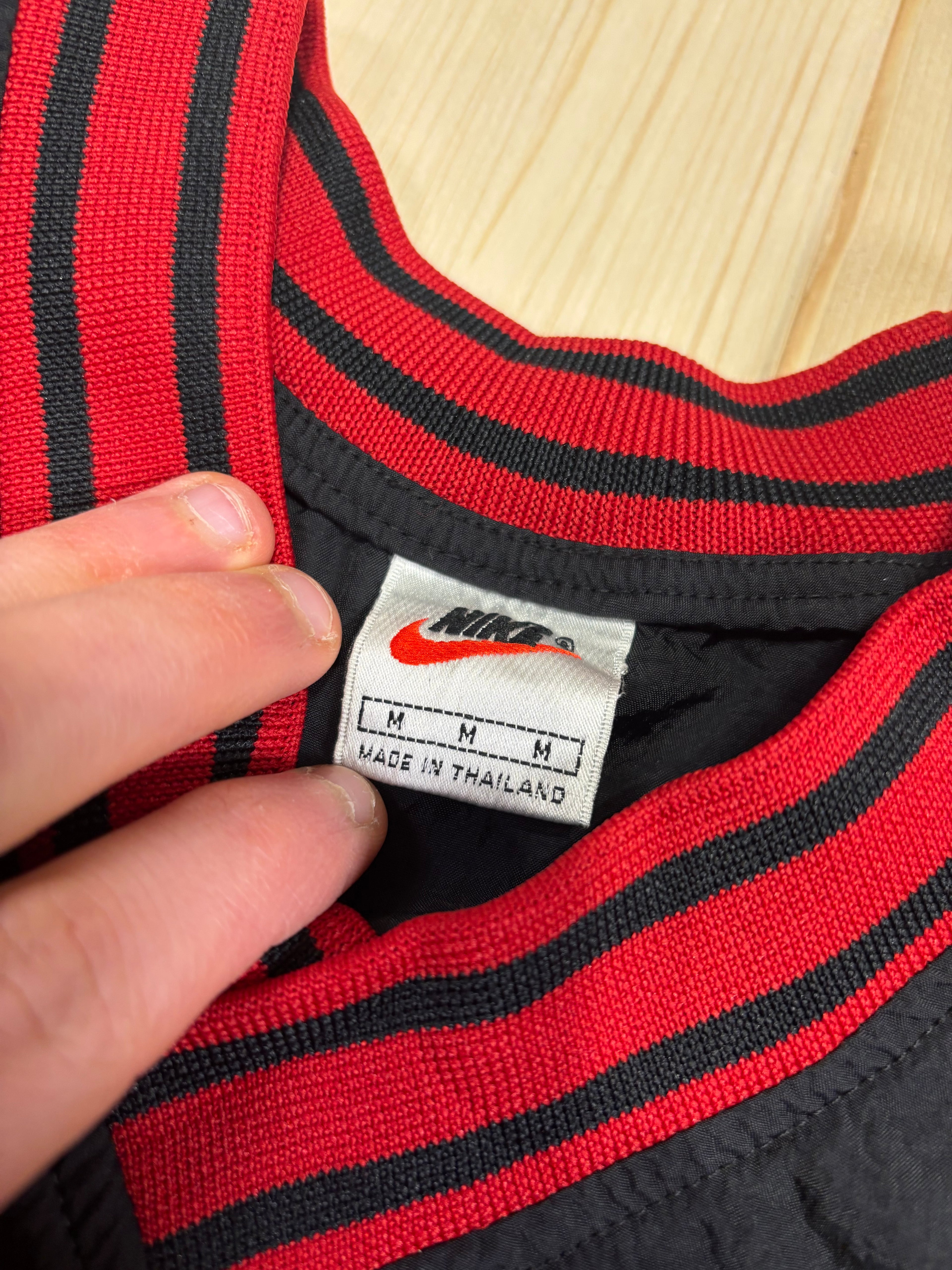 Nike Vintage 90s Black Red V-Neck Pullover Windbreaker