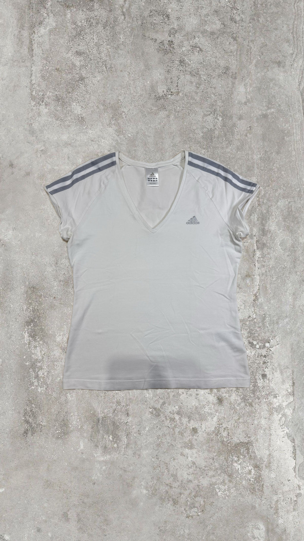 Maglietta Bianca Adidas Scollo a V - Top Sportivo Regular Fit