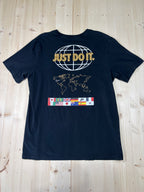 T-shirt Nike Just Do It World Tour Nera