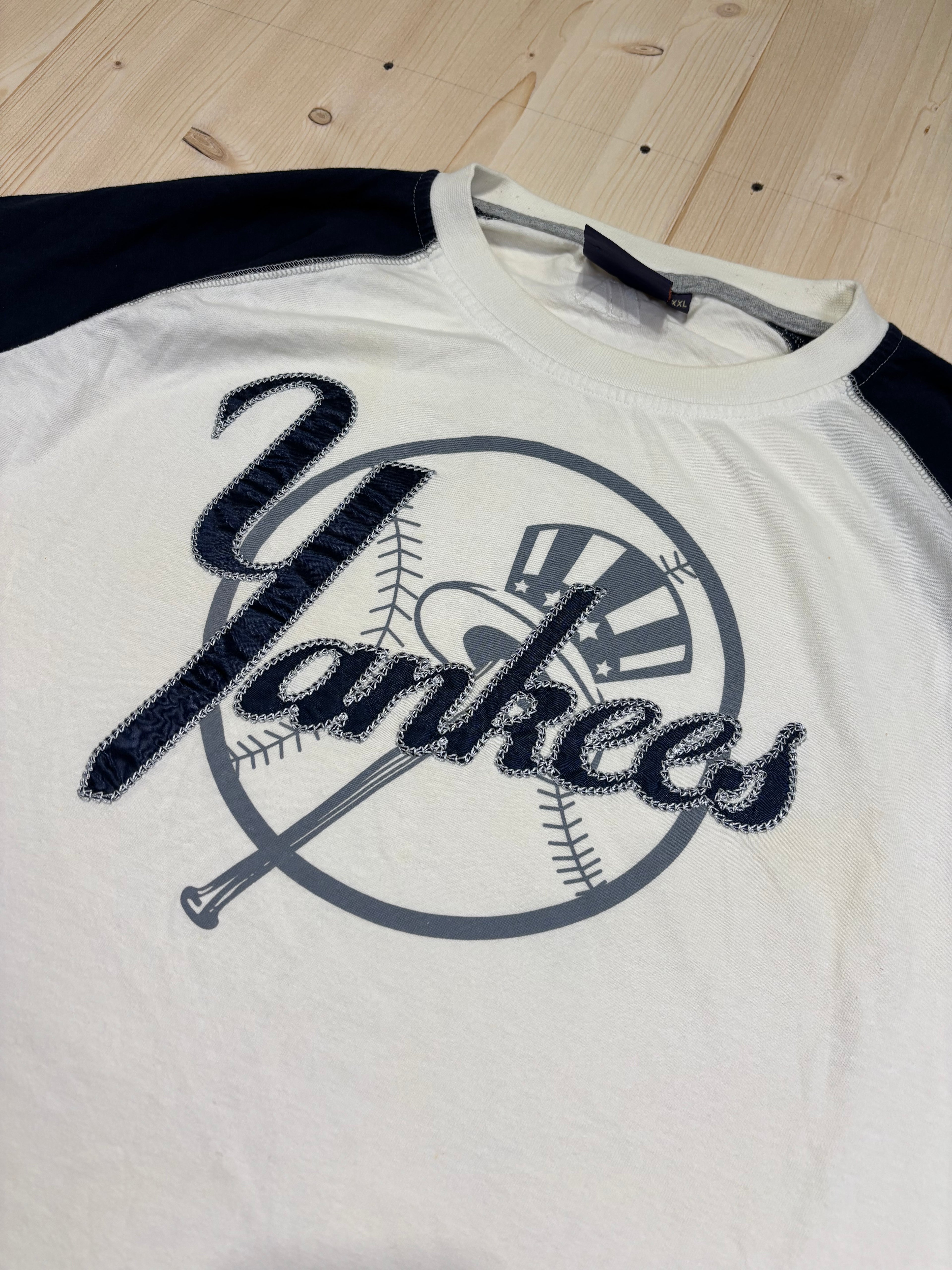 New York Yankees MLB Raglan Graphic T-Shirt White Navy