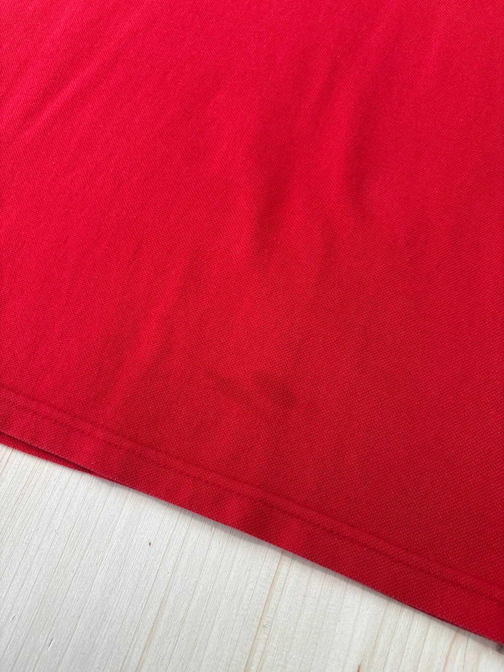Polo Lacoste Uomo Rossa con Taschino e Logo Ricamato – Regular Fit