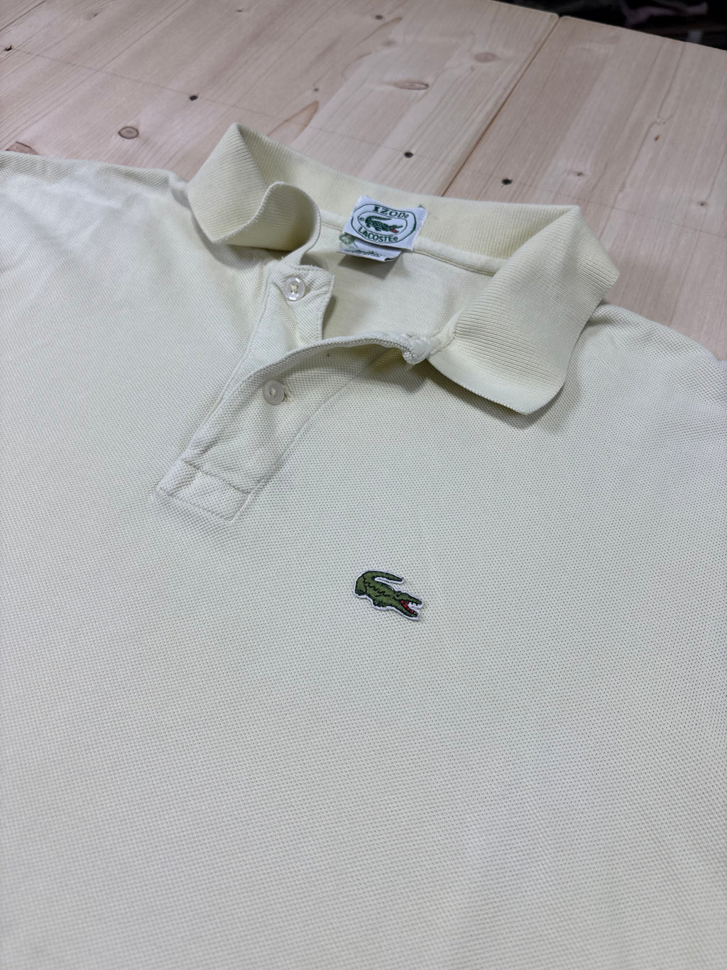 Polo Lacoste Uomo Avorio con Logo Ricamato – Regular Fit