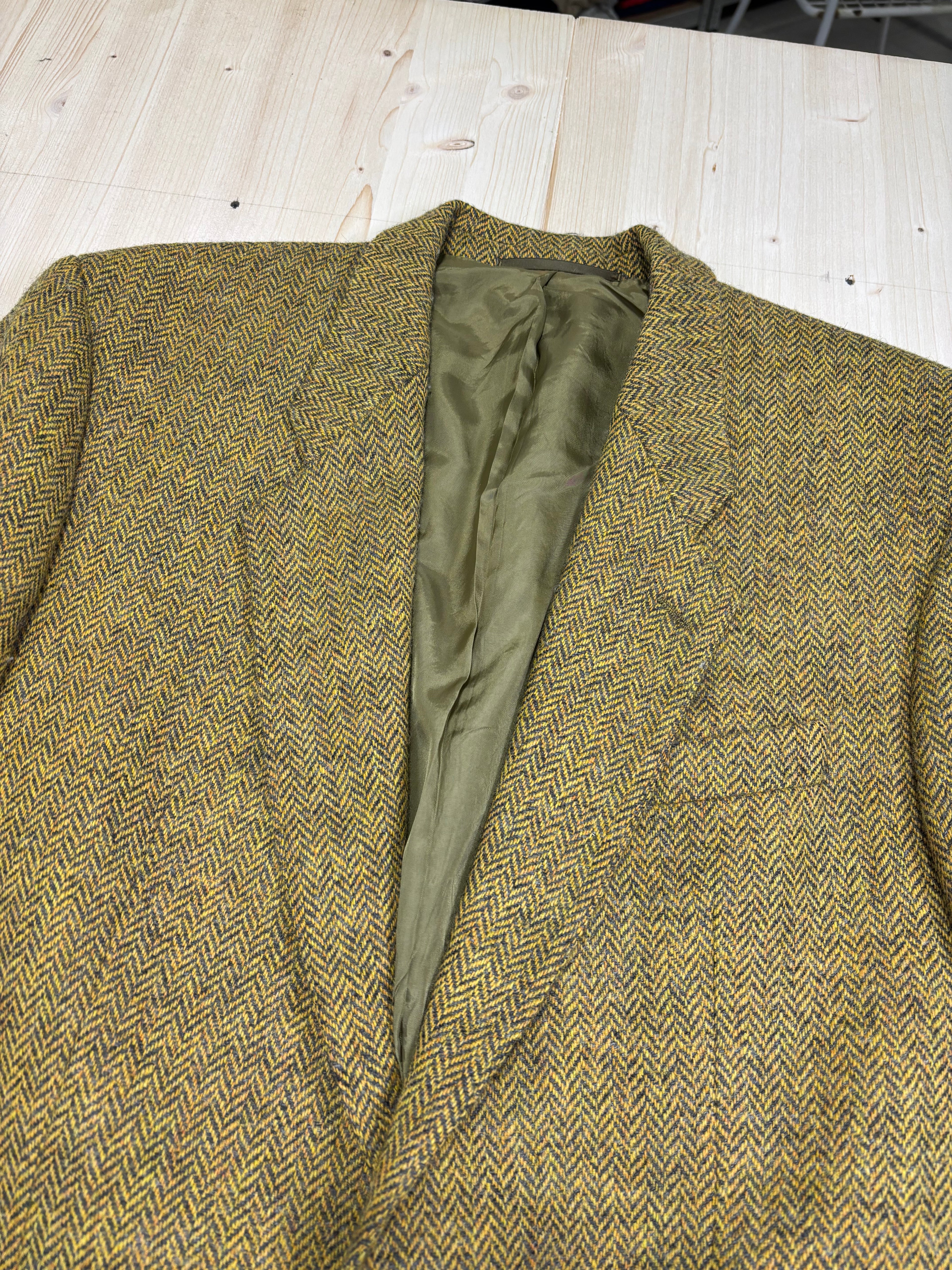 Vintage Pure New Wool Blazer - Chartreuse Herringbone Tweed, Oversized Fit, Made in Germany