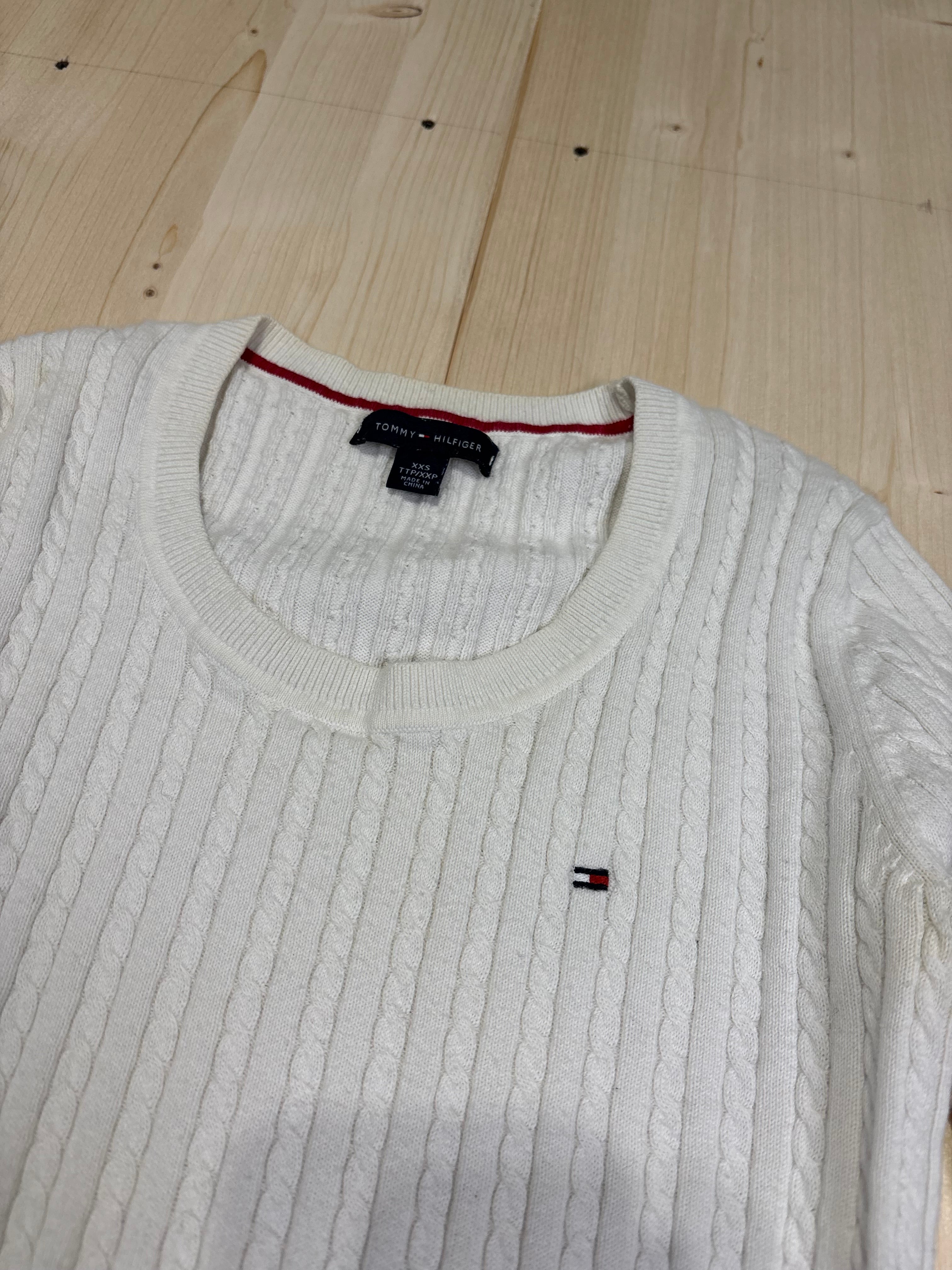 Vintage Tommy Hilfiger Cable Knit Crewneck Sweater – White