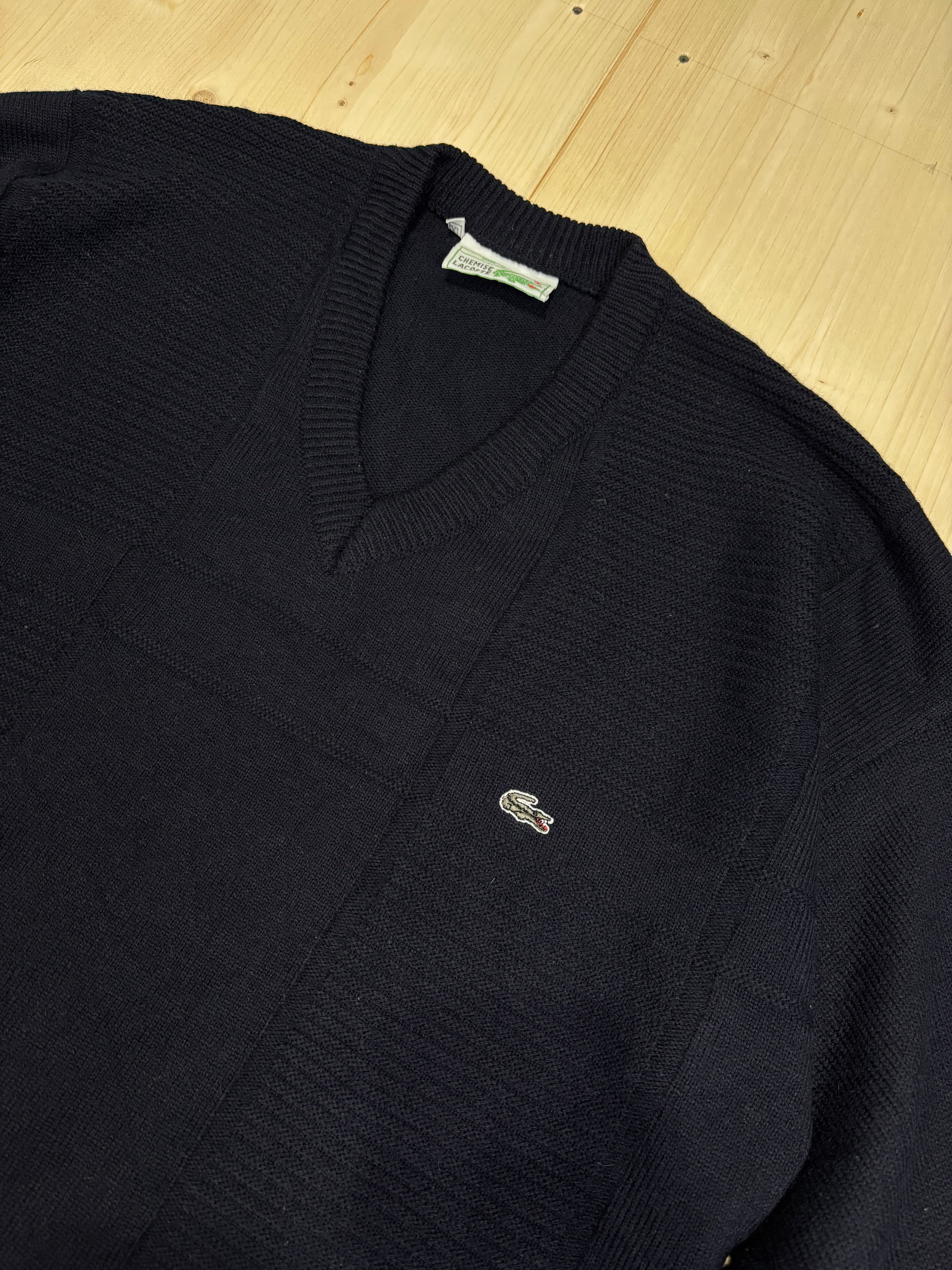 Lacoste Vintage V-Neck Sweater – Navy Blue
