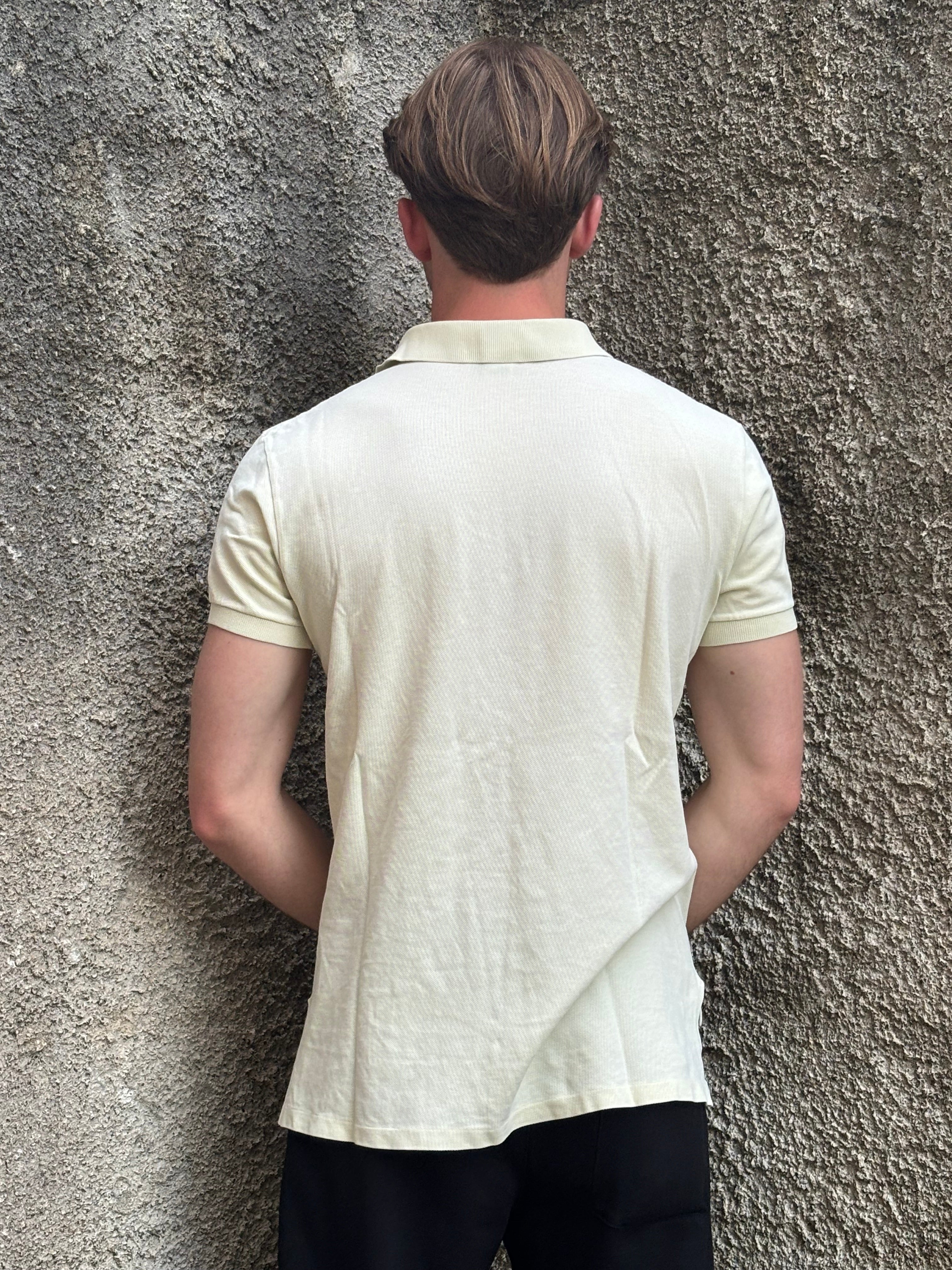 Polo Lacoste Uomo Avorio con Logo Ricamato – Regular Fit