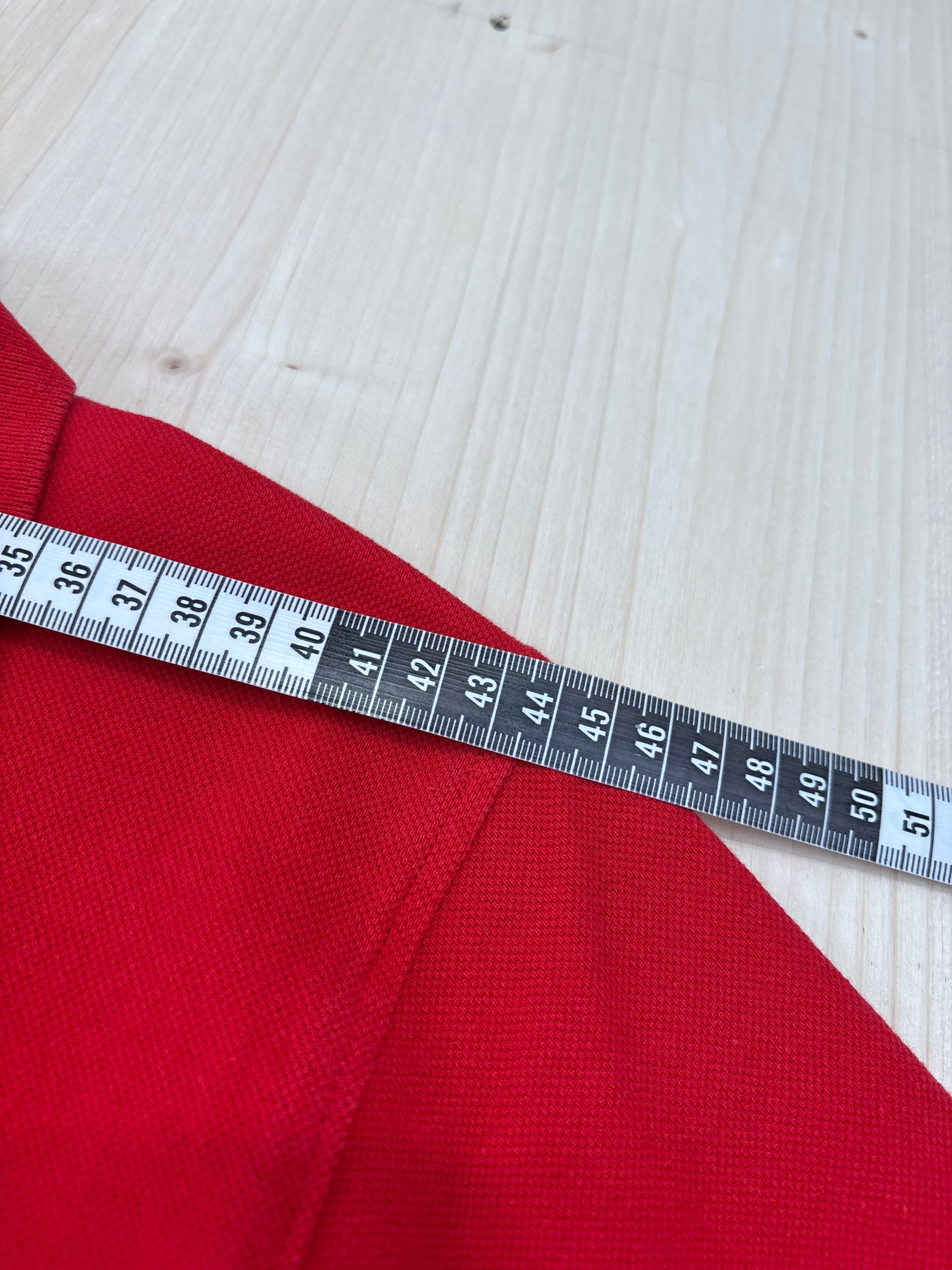 Polo Lacoste Uomo Rossa con Taschino e Logo Ricamato – Regular Fit