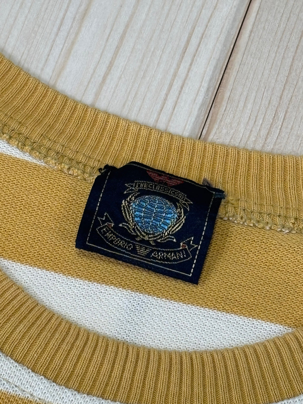 T-shirt Crop Emporio Armani Y2K Vintage a Righe