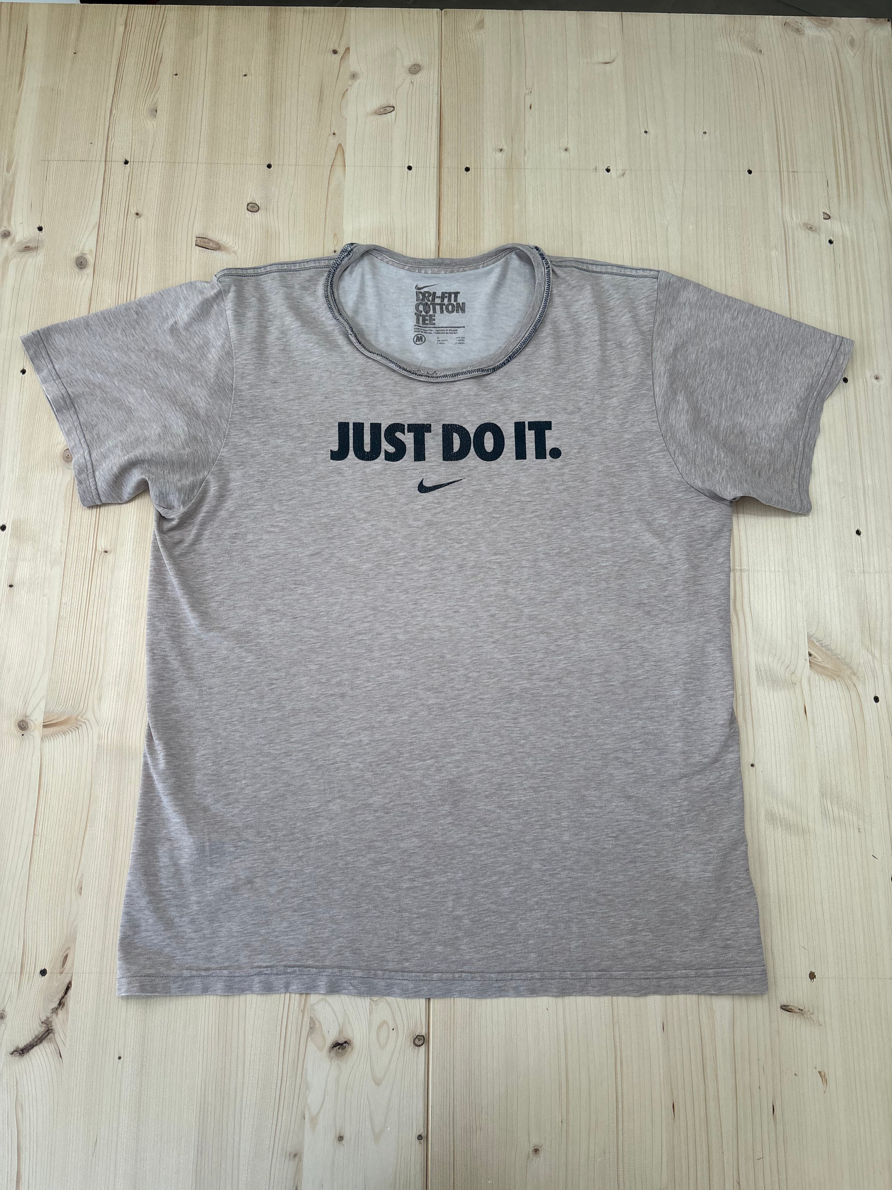 T-Shirt Nike Just Do It Grigia
