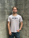 T-Shirt Nike Just Do It Grigia